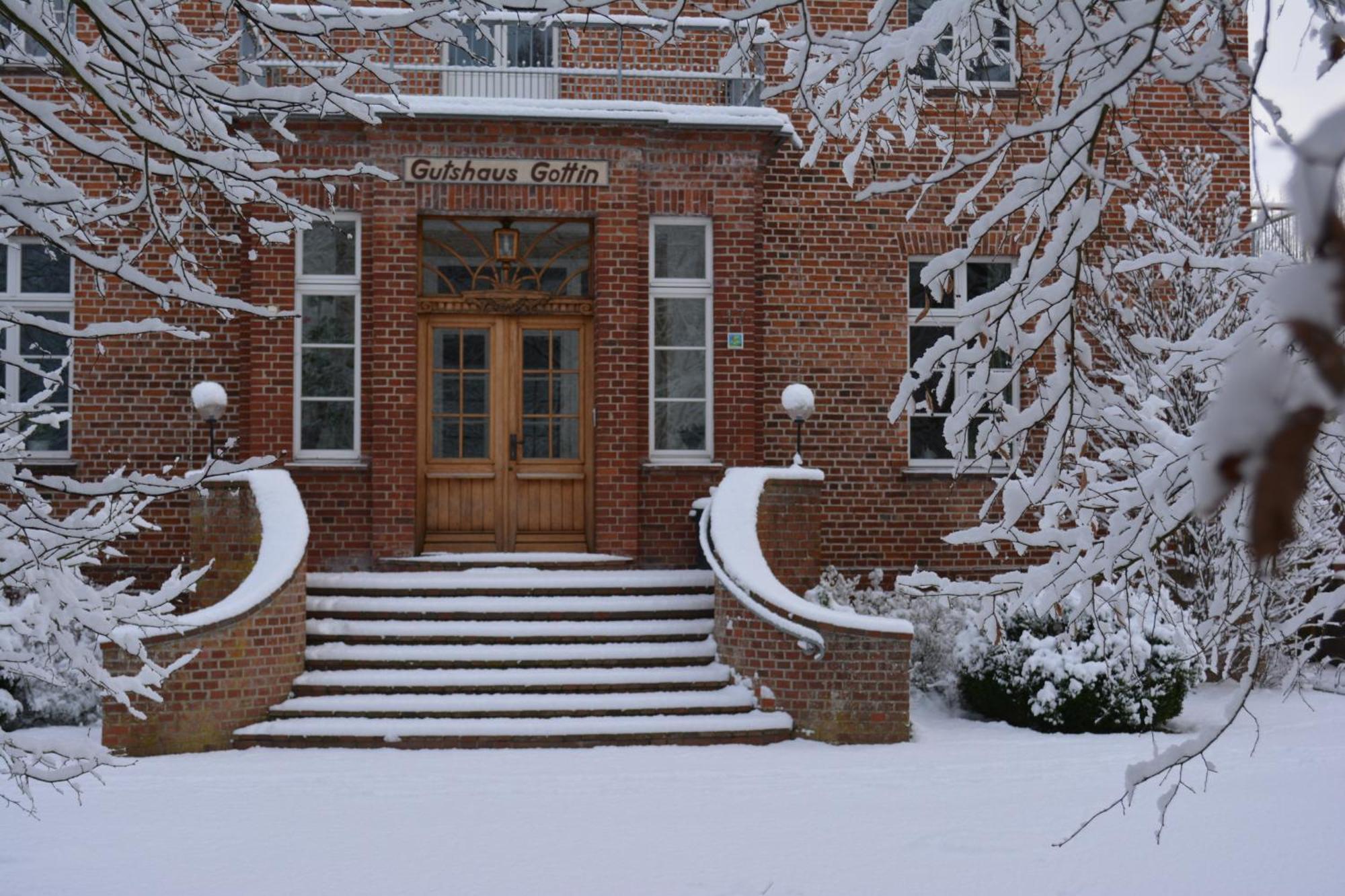Villa Gutshaus Gottin Gbr Warnkenhagen  Exterior foto